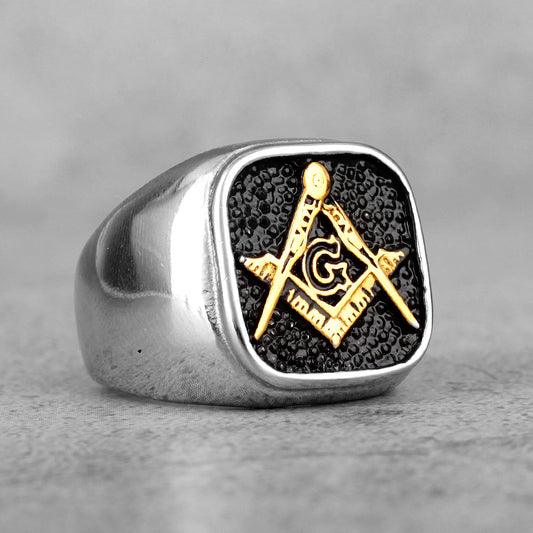 Black and Gold Square and Compasses Ring